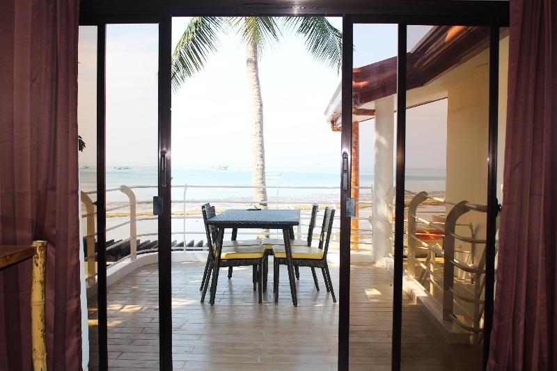 리조트 The Coral Beach Club