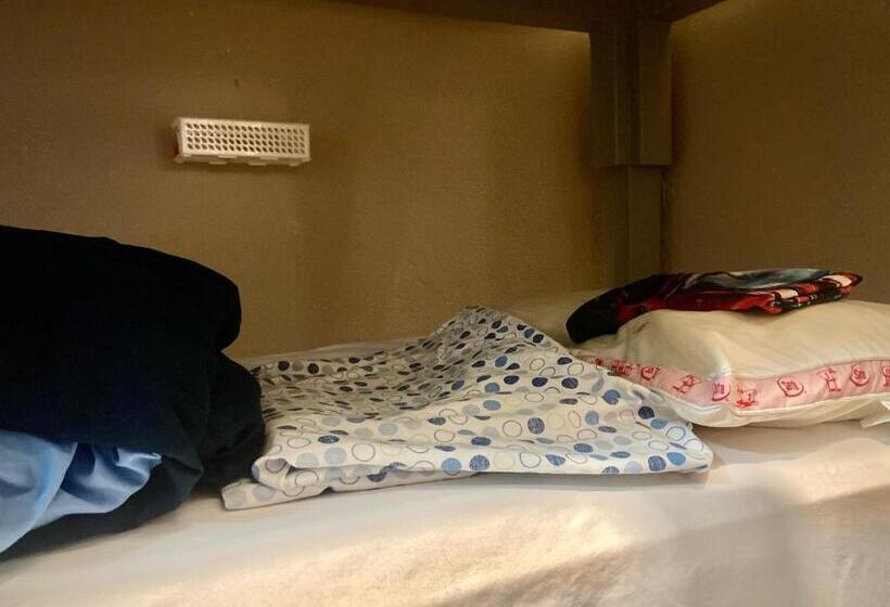 فندق صغير Artist Housing   Downtown