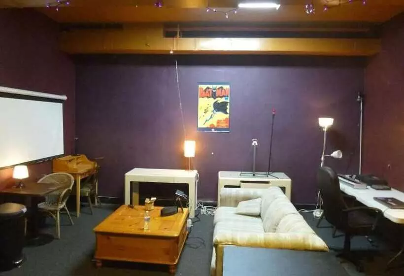 ユースホステル Artist Housing   Downtown