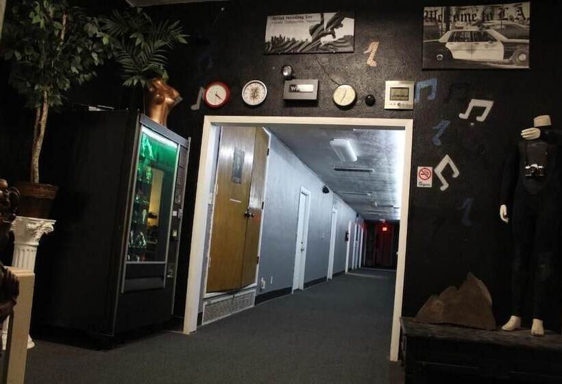 فندق صغير Artist Housing   Downtown