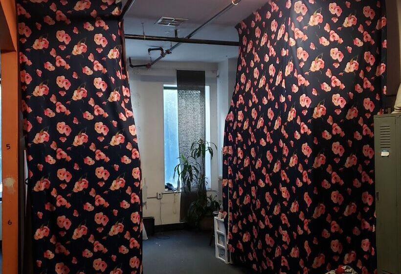 فندق صغير Artist Housing   Downtown