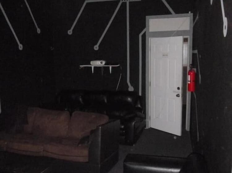 فندق صغير Artist Housing   Downtown