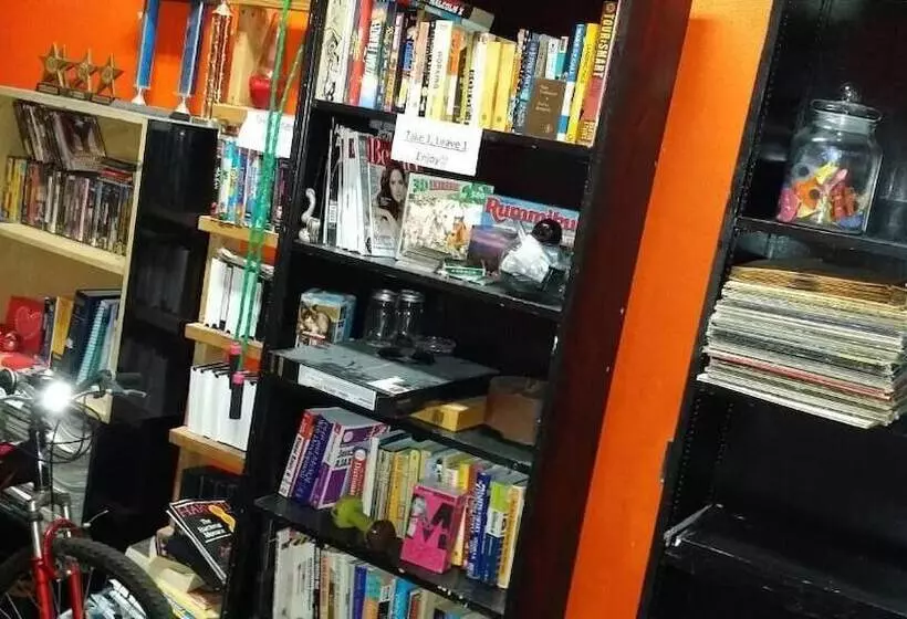 ユースホステル Artist Housing   Downtown