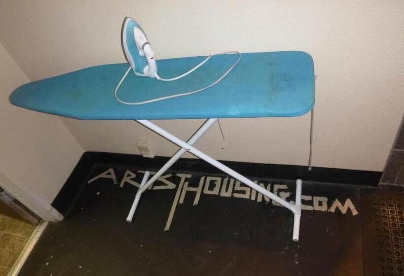 فندق صغير Artist Housing   Downtown