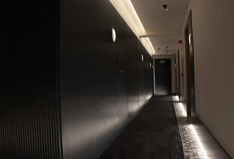 هتل Letoh Letoh Gran Vía