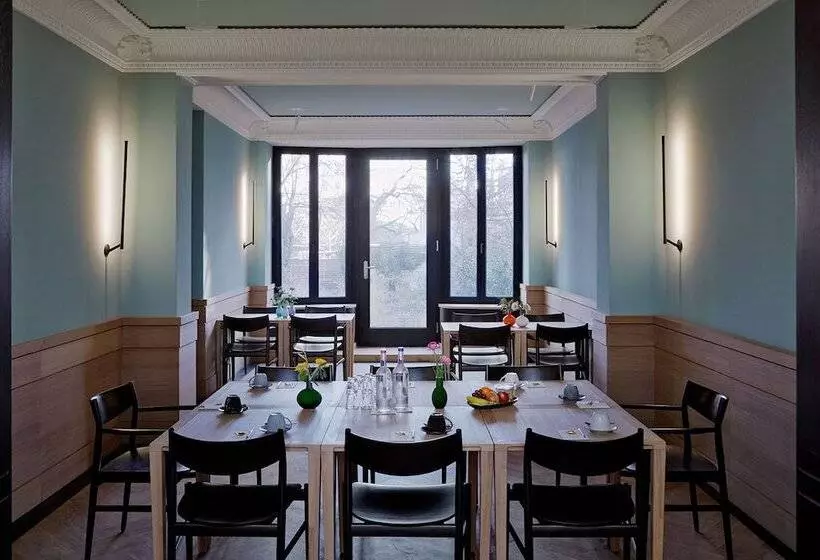 هتل Wedina Serviced Apartments