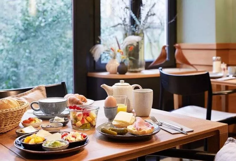 هتل Wedina Serviced Apartments