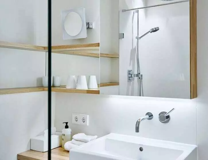 هتل Wedina Serviced Apartments