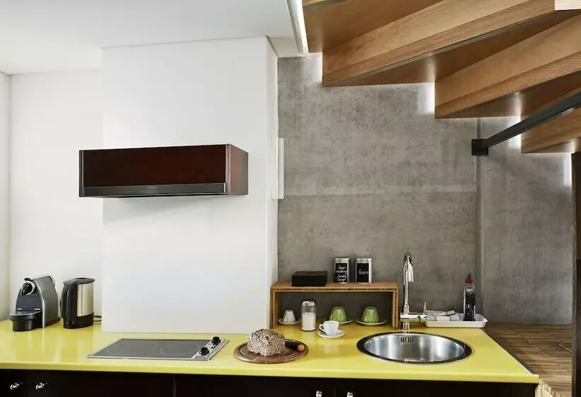 هتل Wedina Serviced Apartments