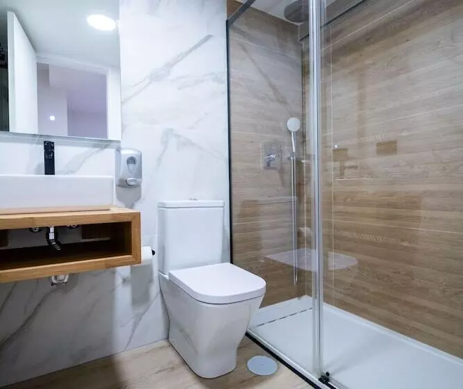 Apartamentos Málaga Premium   Calle San Telmo Thyssen Museum