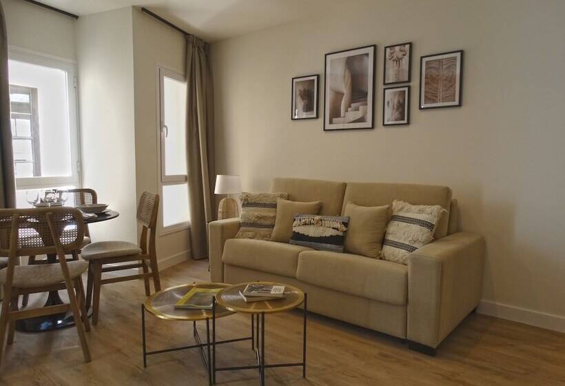 Apartamentos Málaga Premium Calle San Telmo Thyssen Museum