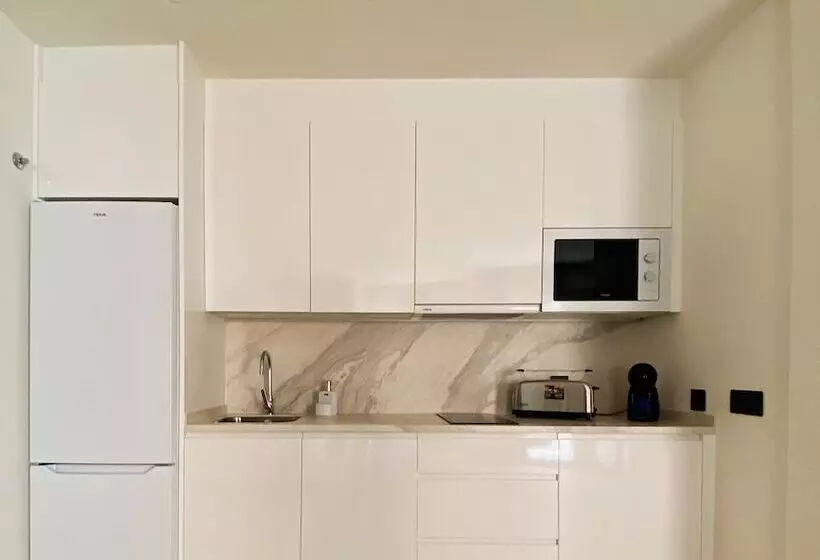 Apartamentos Málaga Premium   Calle San Telmo Thyssen Museum