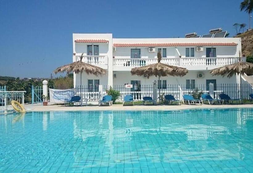 فندق Angelina Studios