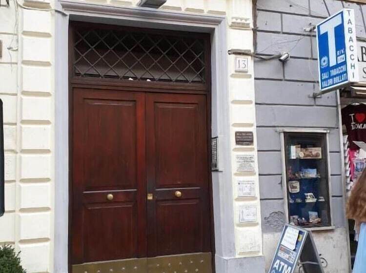 پانسیون Oscar Rooms