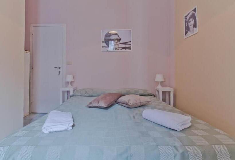 پانسیون Oscar Rooms