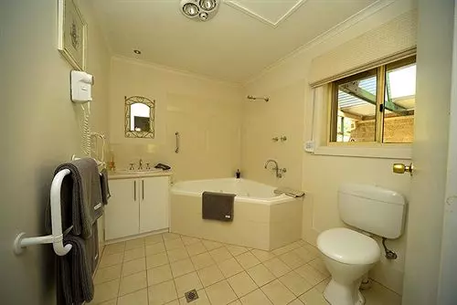 住宿加早餐 Riesling Trail & Clare Valley Cottages