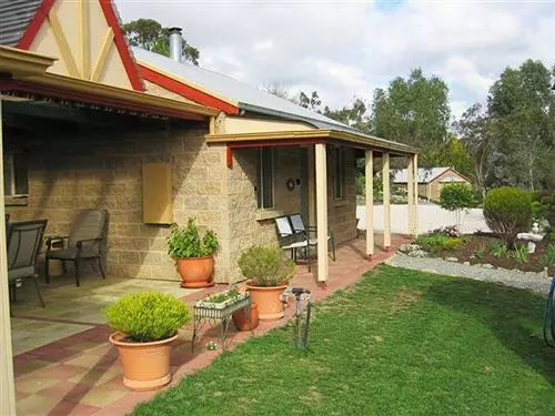 住宿加早餐 Riesling Trail & Clare Valley Cottages