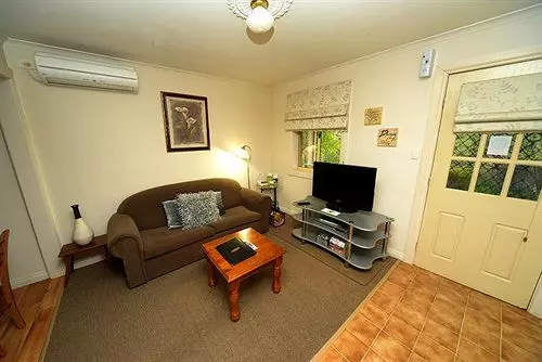 住宿加早餐 Riesling Trail & Clare Valley Cottages