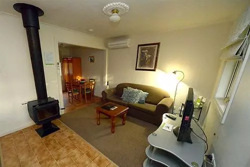 住宿加早餐 Riesling Trail & Clare Valley Cottages