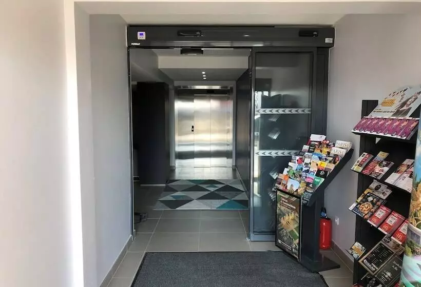 هتل Akena City Saint Witz