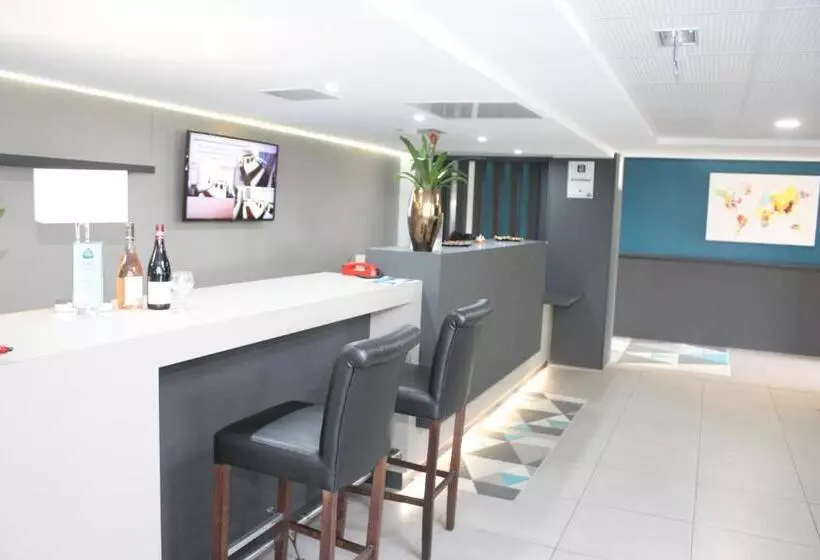 هتل Akena City Saint Witz