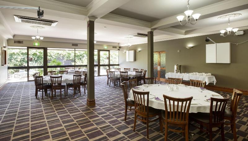 Отель Boomerang