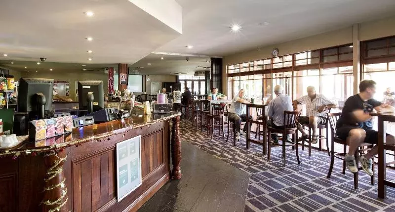 Отель Boomerang