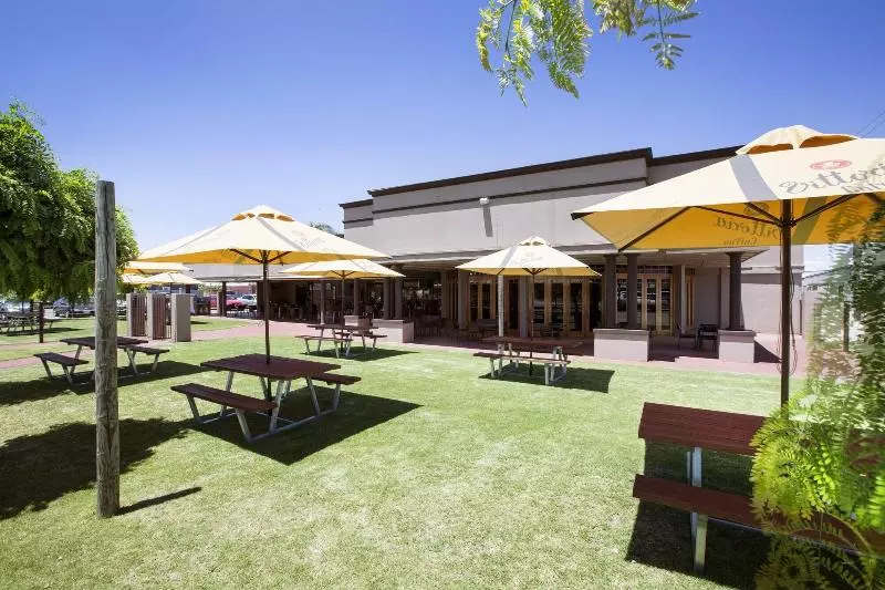 Отель Boomerang