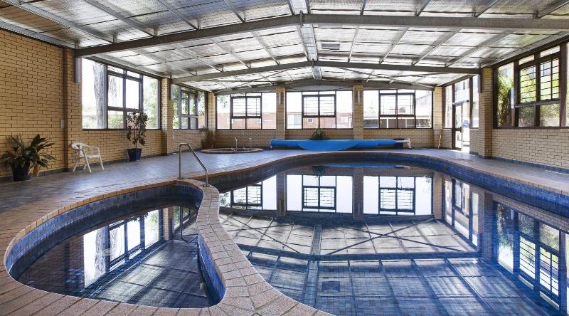 Отель Boomerang