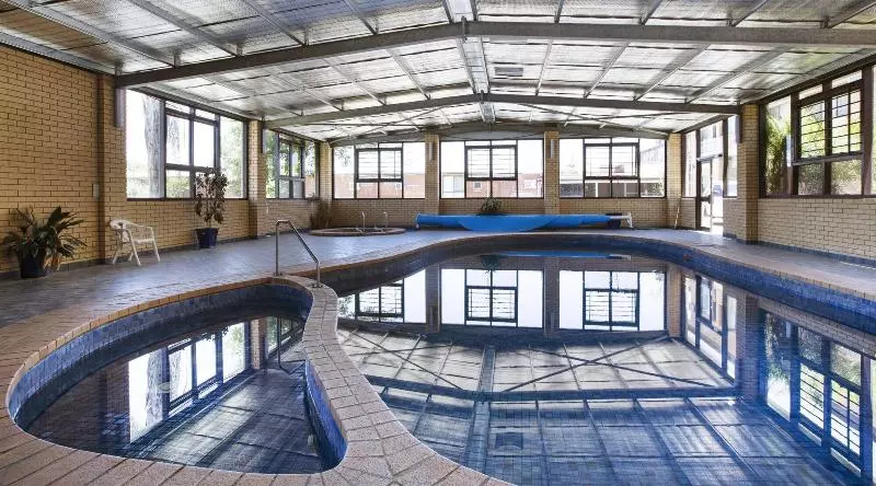 Отель Boomerang