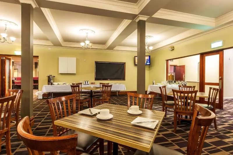 Отель Boomerang