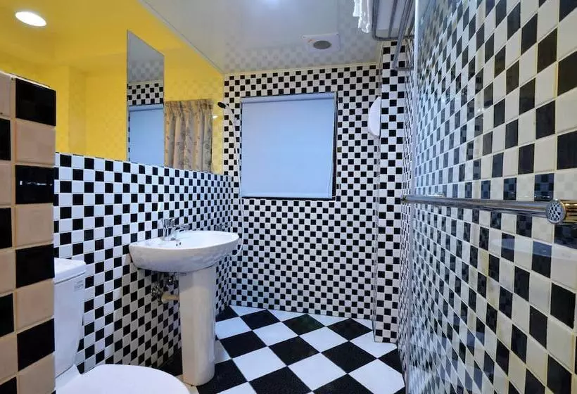 هتل Galaxy Mini Inn