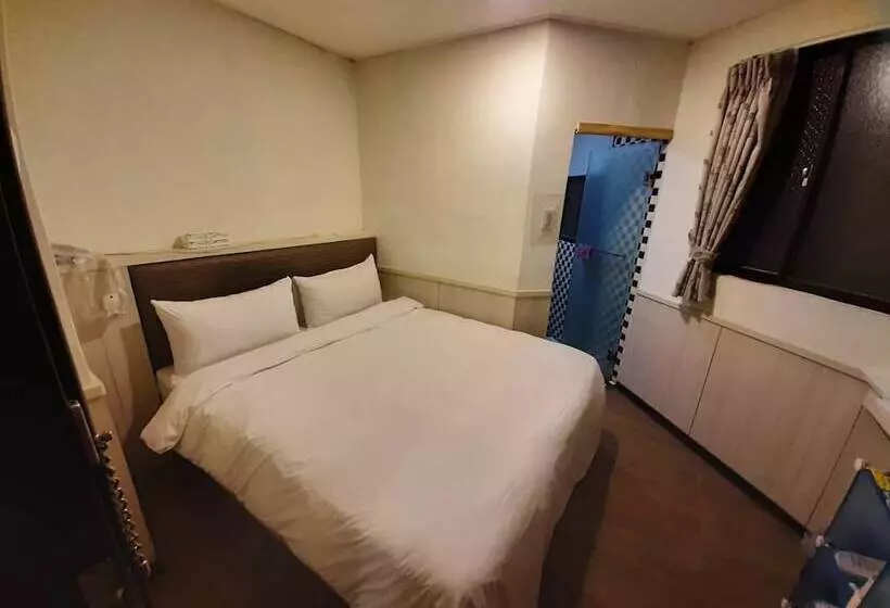 هتل Galaxy Mini Inn