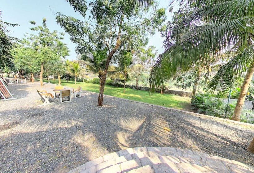 فندق Gir Vanvaso Resort