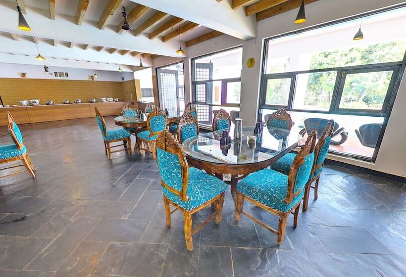 فندق Gir Vanvaso Resort