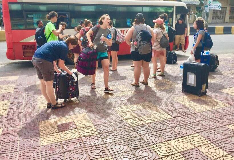 호텔 Good Luck Day