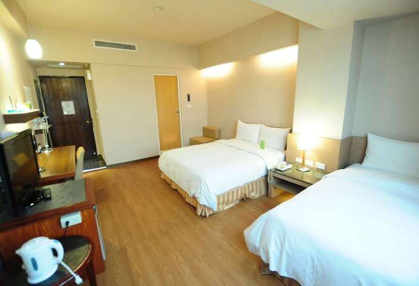 Kindness Hotel Wu-jia