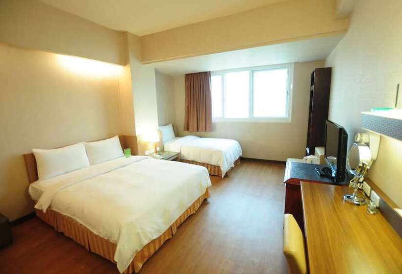 Kindness Hotel Wu-jia