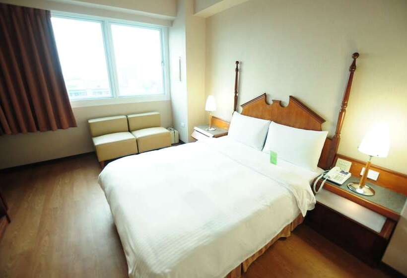 Kindness Hotel Wu-jia