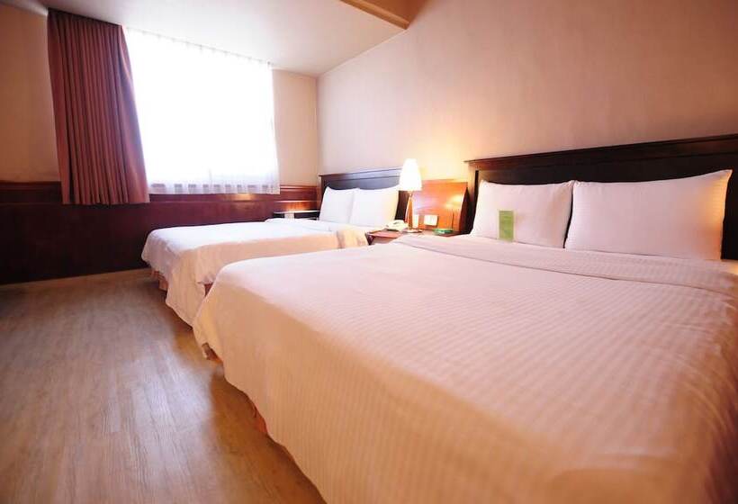 Kindness Hotel Wu-jia