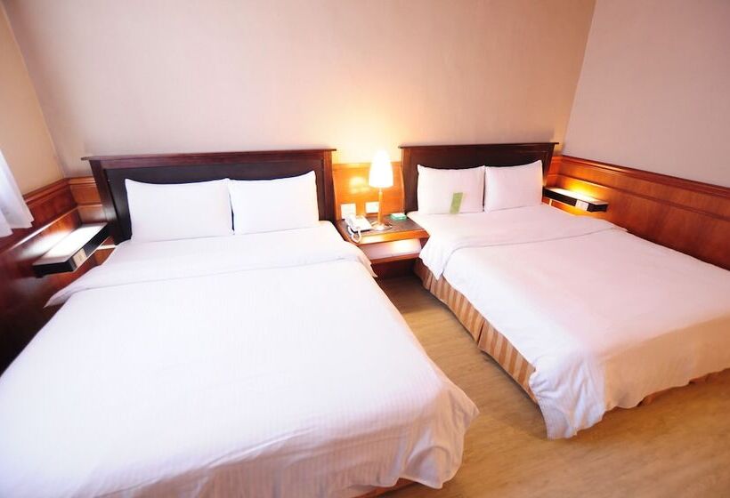 Kindness Hotel Wu-jia