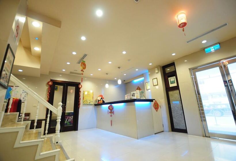 Kindness Hotel Wu-jia