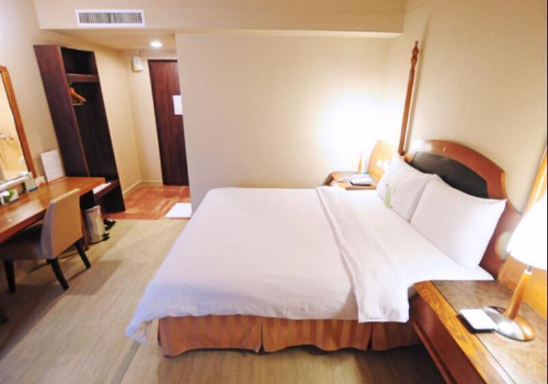 Kindness Hotel Wu-jia