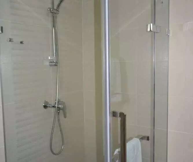 هتل La Falaise Yaounde