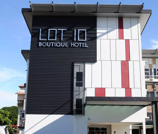 هتل Lot 10 Boutique