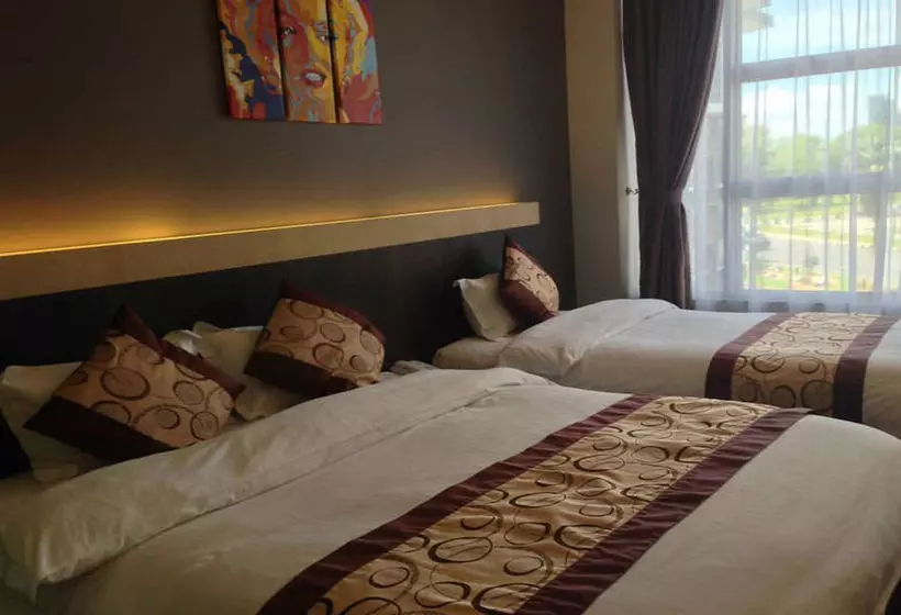 هتل Lot 10 Boutique