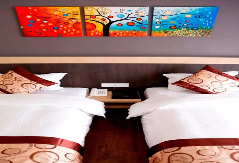 هتل Lot 10 Boutique