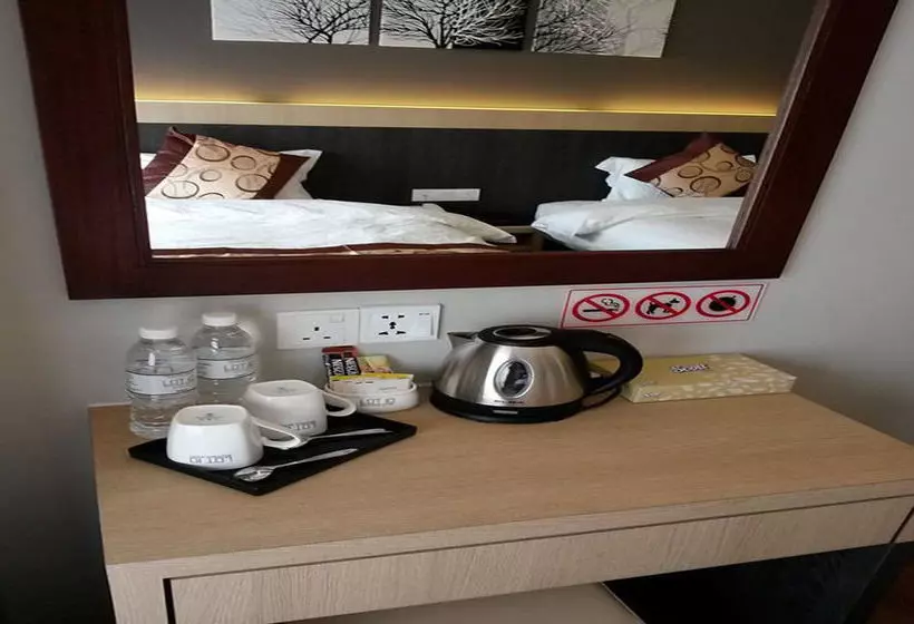 هتل Lot 10 Boutique