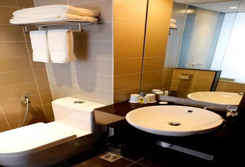 هتل Lot 10 Boutique