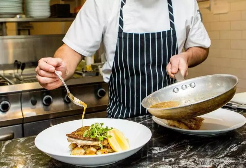 酒店 Miramare Gardens Boutique Accommodation